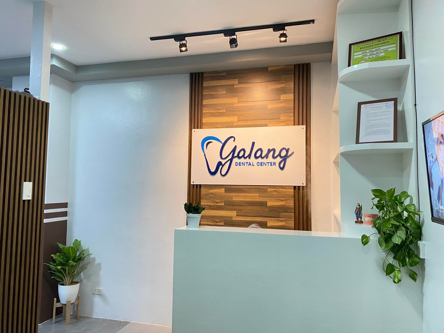 Home 9 Friendly dental team at Galang Dental Center in San Fernando Pampanga